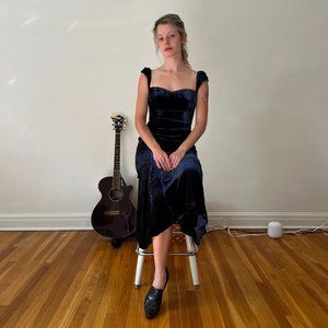 Reformation Bryson velvet Dress | Midnight blue🎉SALE🎀New